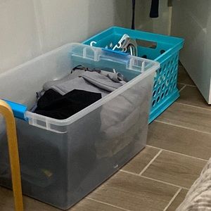 Listing for Calvin- scrubs